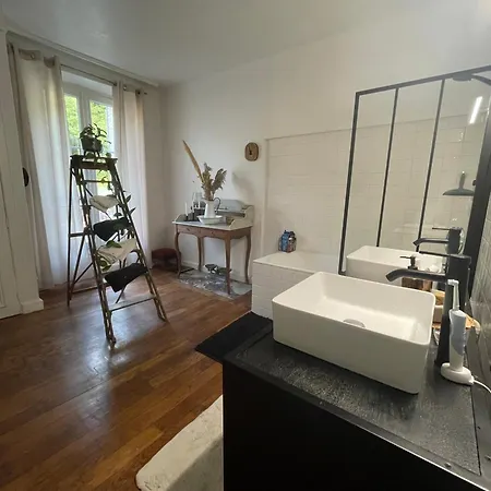 Paisible Face Aux Thermes-ch1- Check Apres 16h30 * Contrexéville