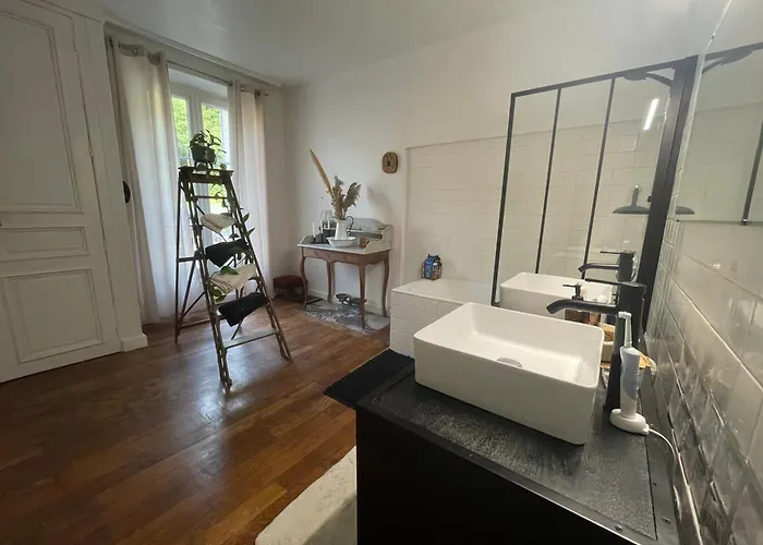 Paisible Face Aux Thermes-ch1 * Contrexéville